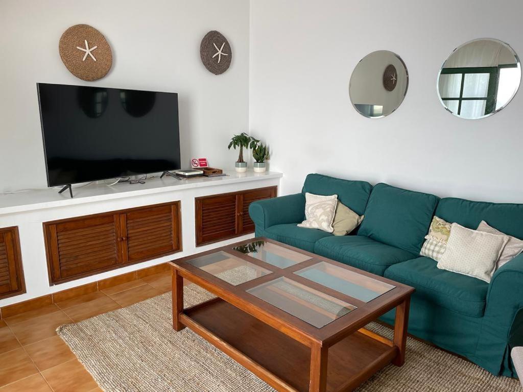 Apartamento Amura En Playa De Las Cucharas Costa Teguise Kültér fotó